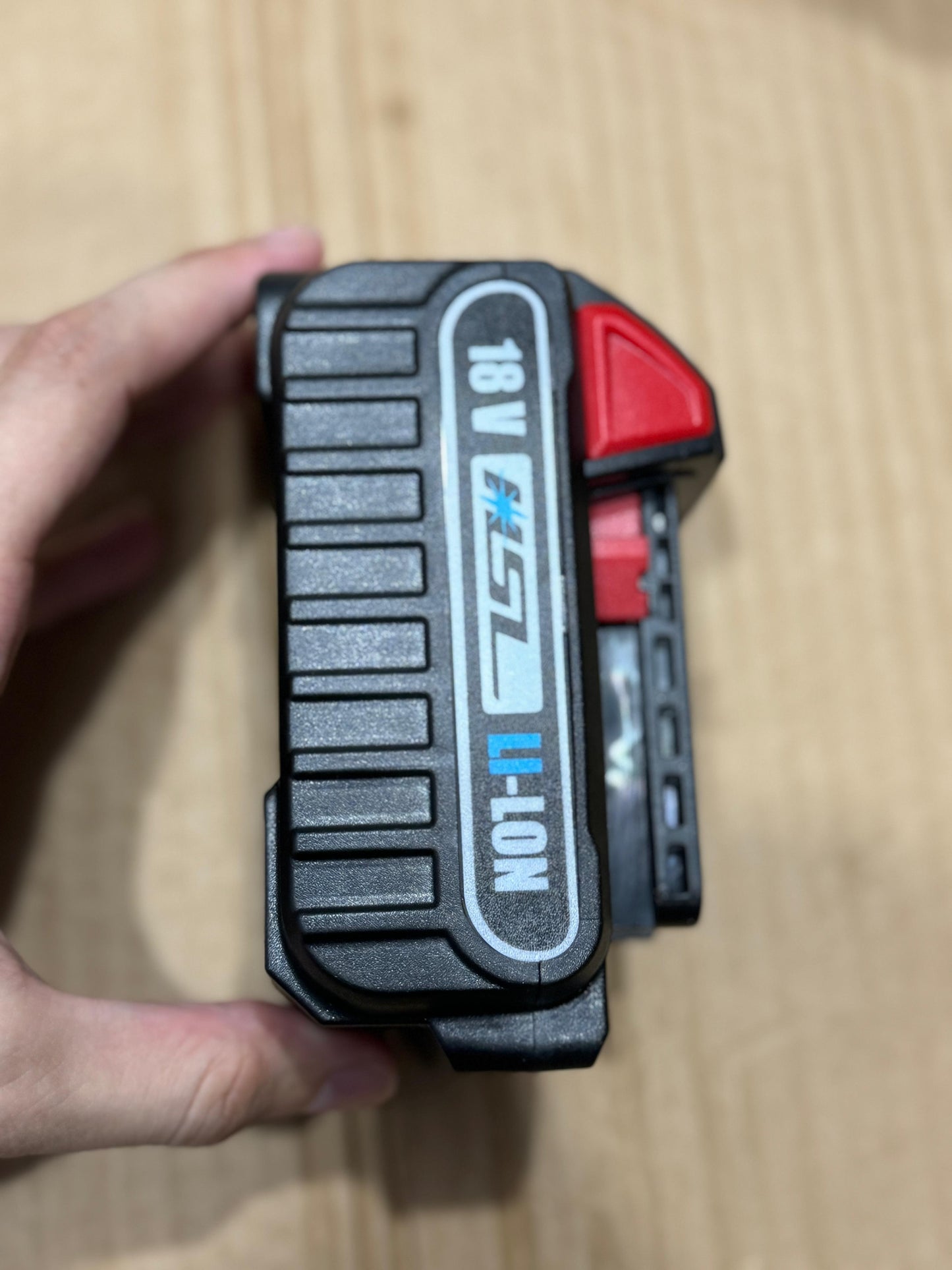 Hagi power work light with 18v battery