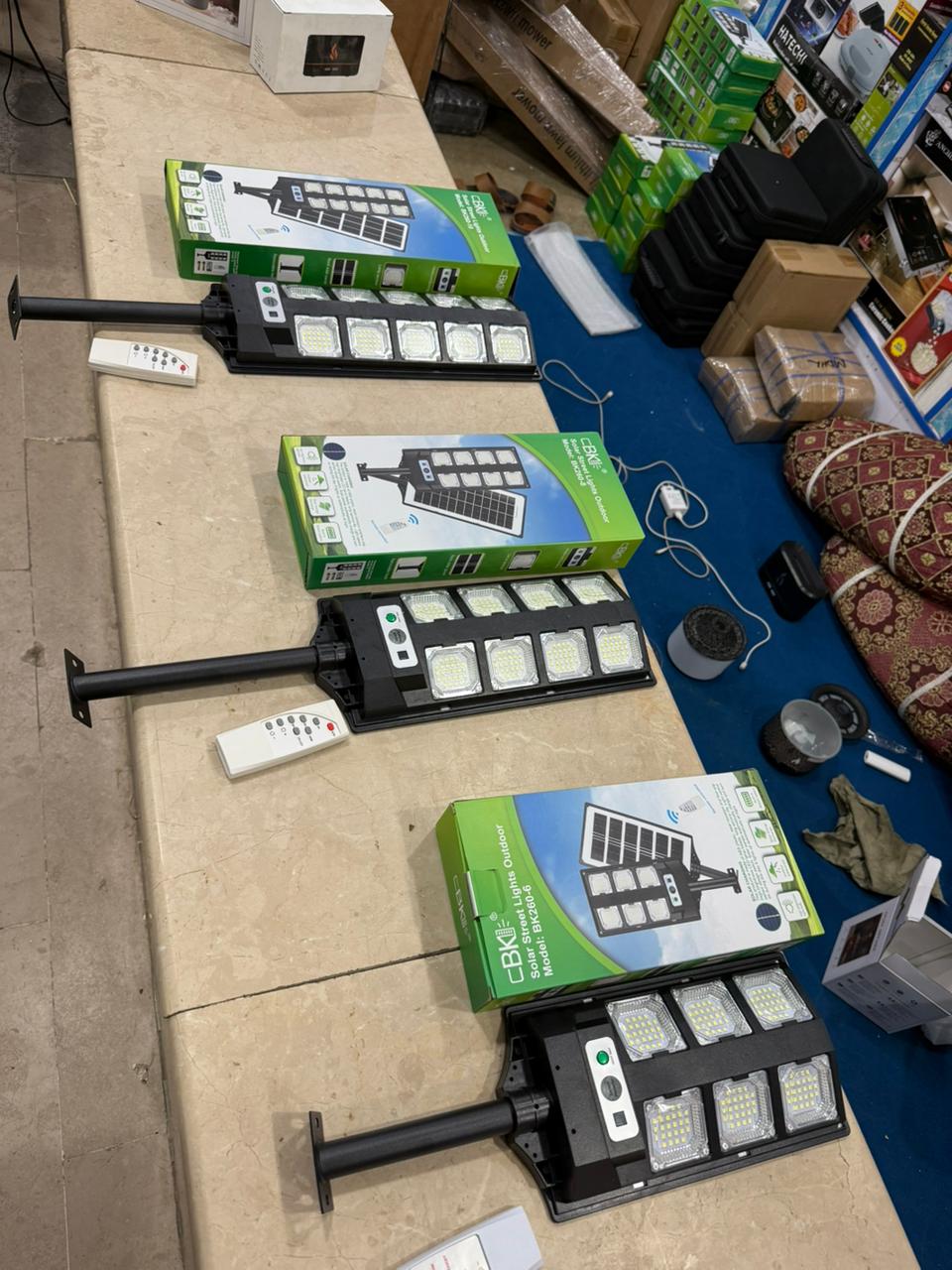 Solar street light for outdoor