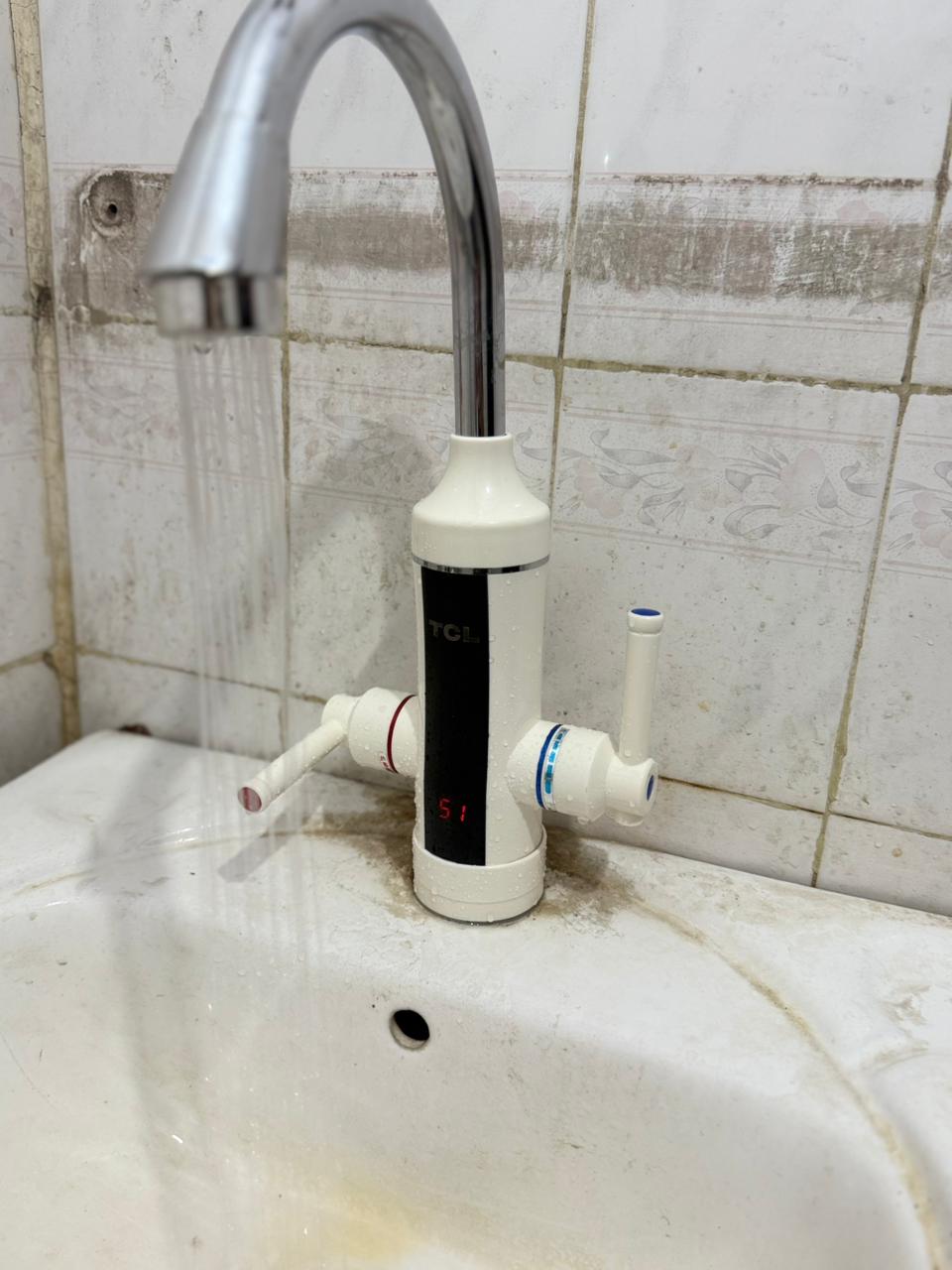 TCL Electric hot water faucet