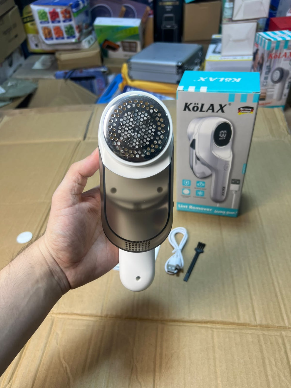 KOLAX Premium Lint Remover - Rechargeable Fabric Shaver with LED Display