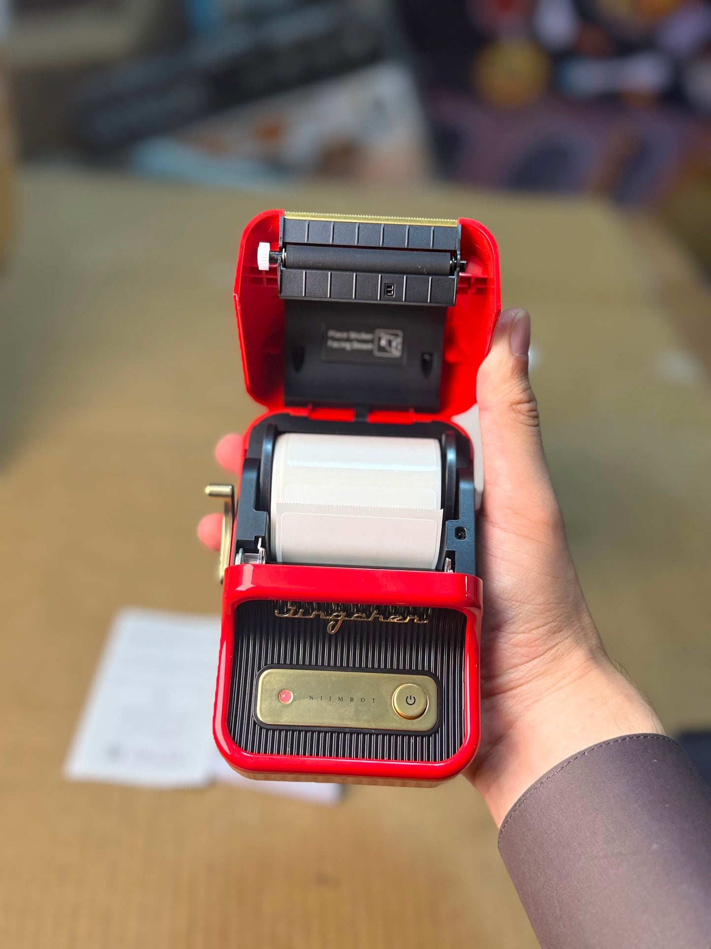 NIIMBOT B21S Portable Bluetooth Label Printer – Vintage Retro Smart Thermal Label Maker