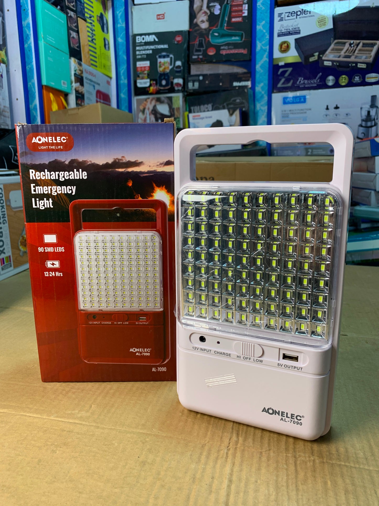 Rechargeable Emergency light. AL 7090
