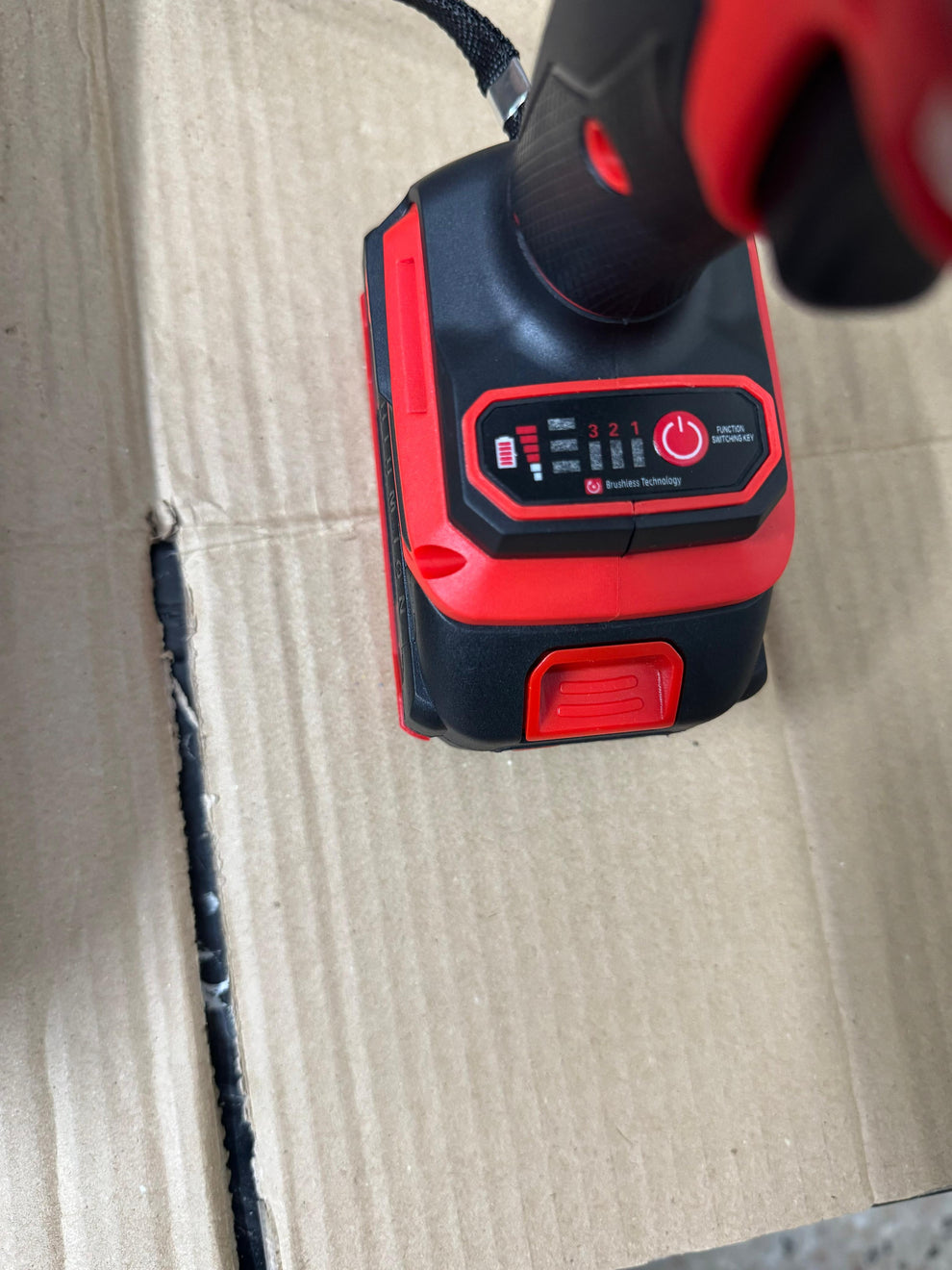 ORIGNAIL Milwaukee M18 600NM commercial impact wencher