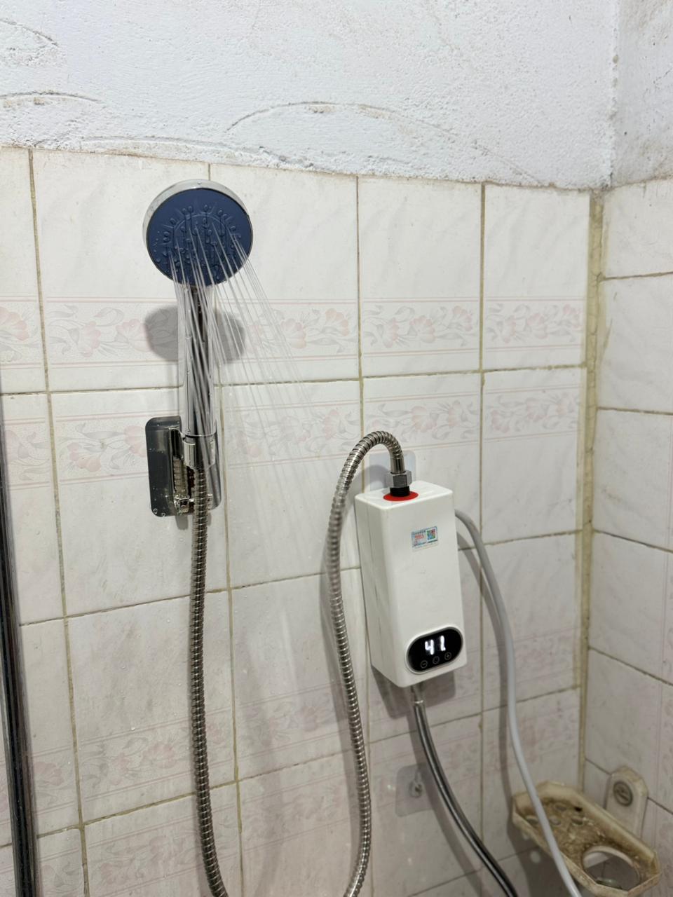 Janpese Electric Shower 🚿 Temperature Control