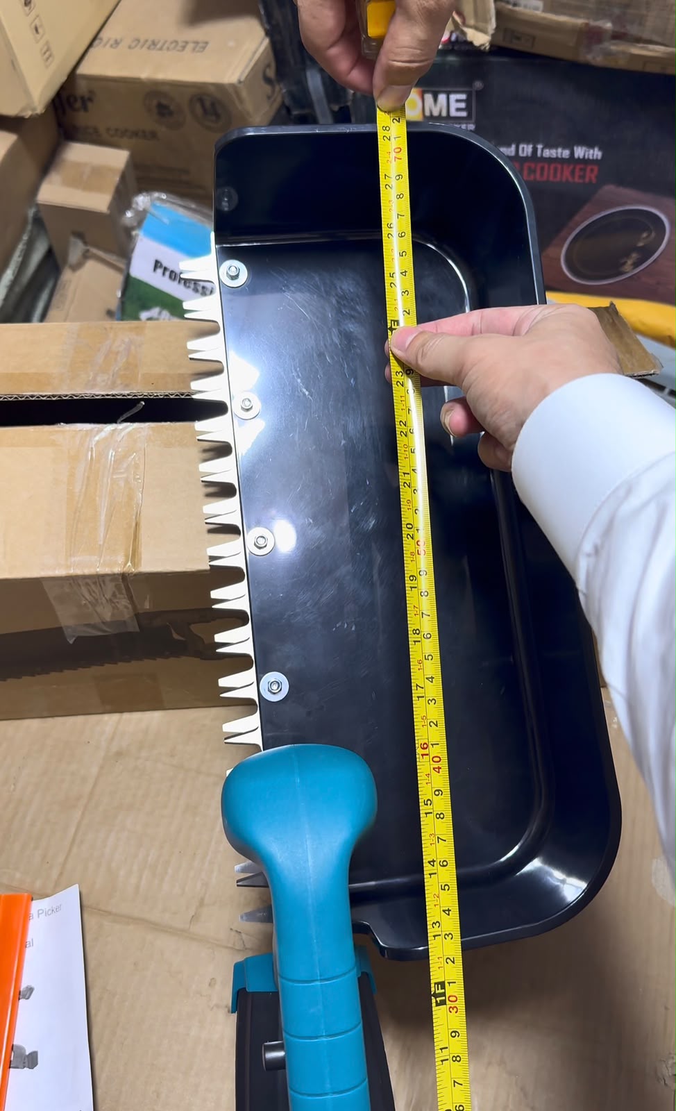 Rechargeable Hedge Trimmer machine