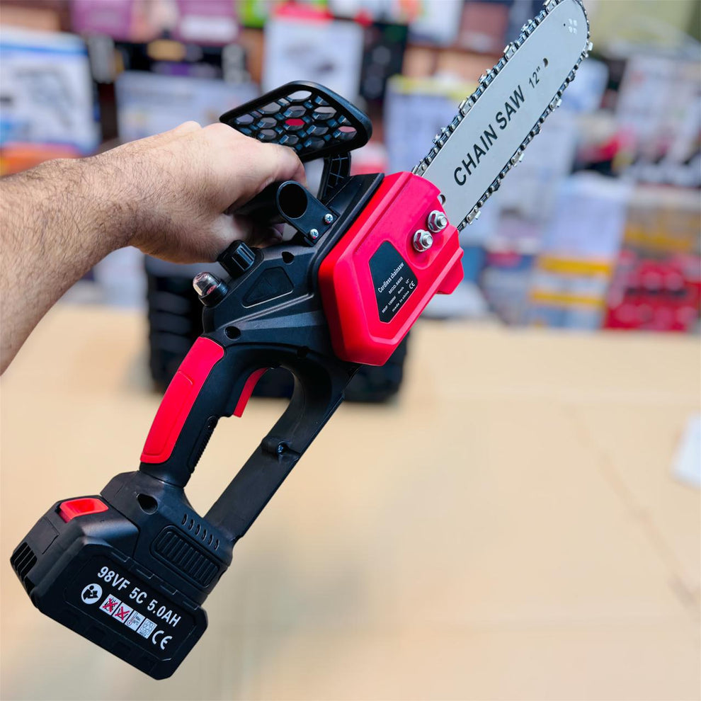 Lot imported 12 inches chainsaw with 2 betteries
