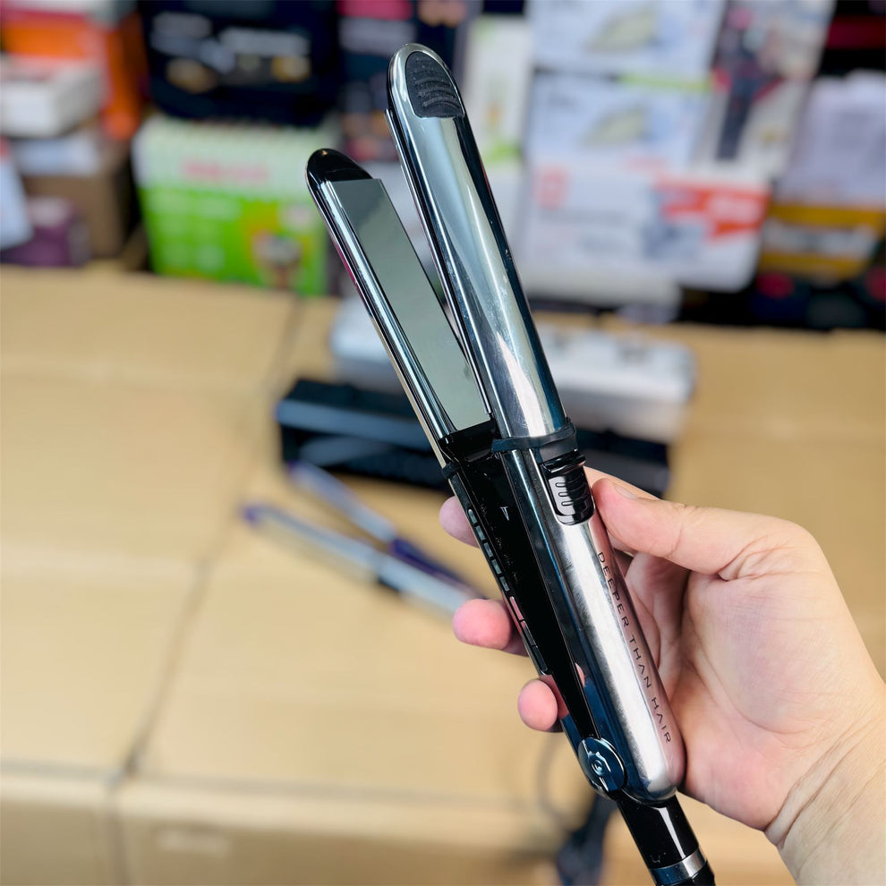 Deep than hair professional hair straightner