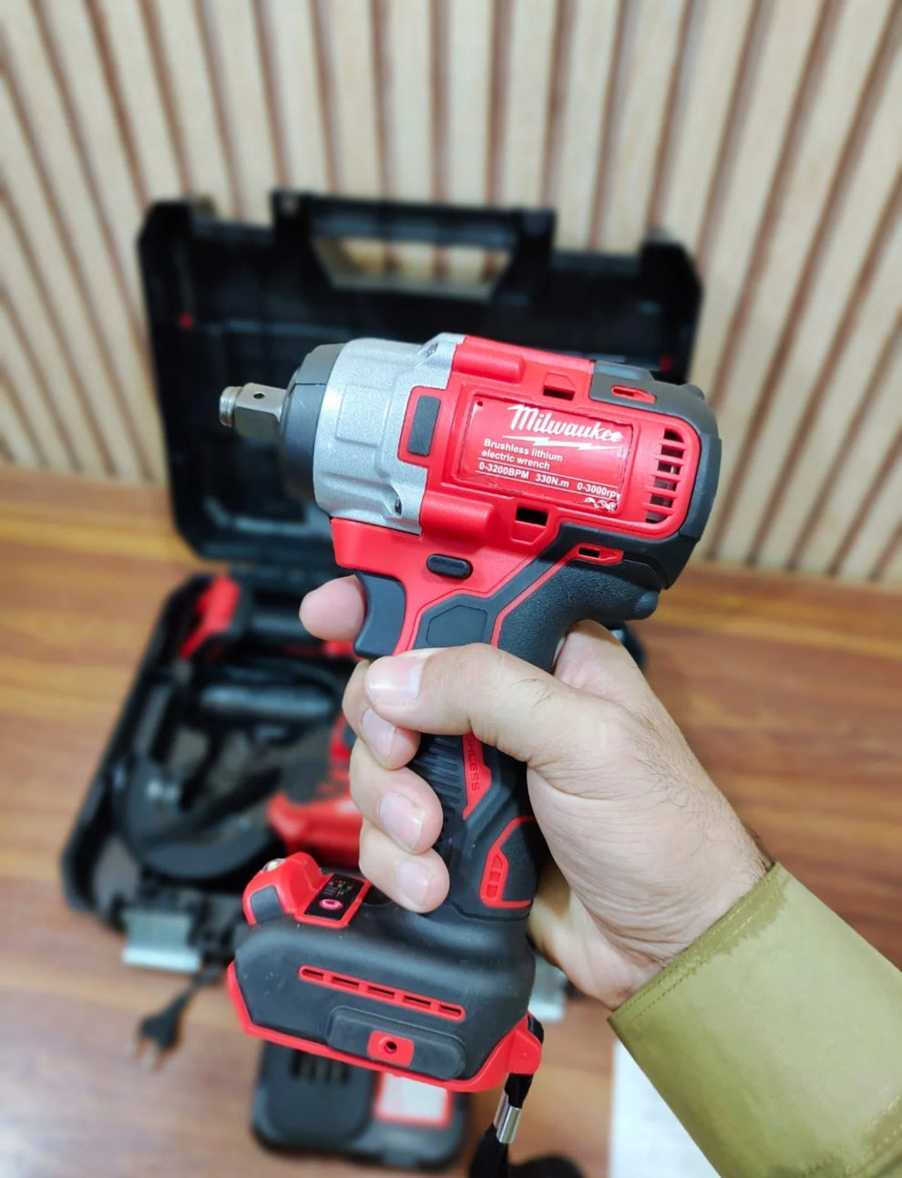 Milwaukee 3 in 1 drill machine set