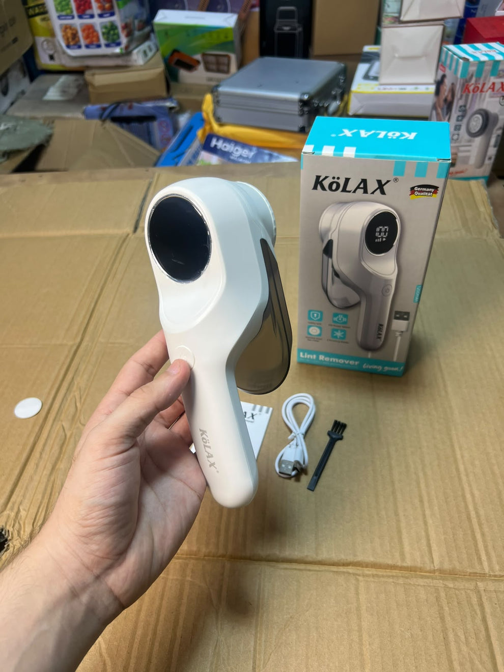 KOLAX Premium Lint Remover - Rechargeable Fabric Shaver with LED Display