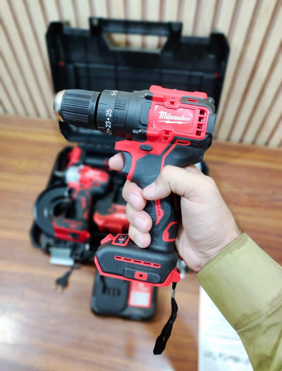 Milwaukee 3 in 1 drill machine set
