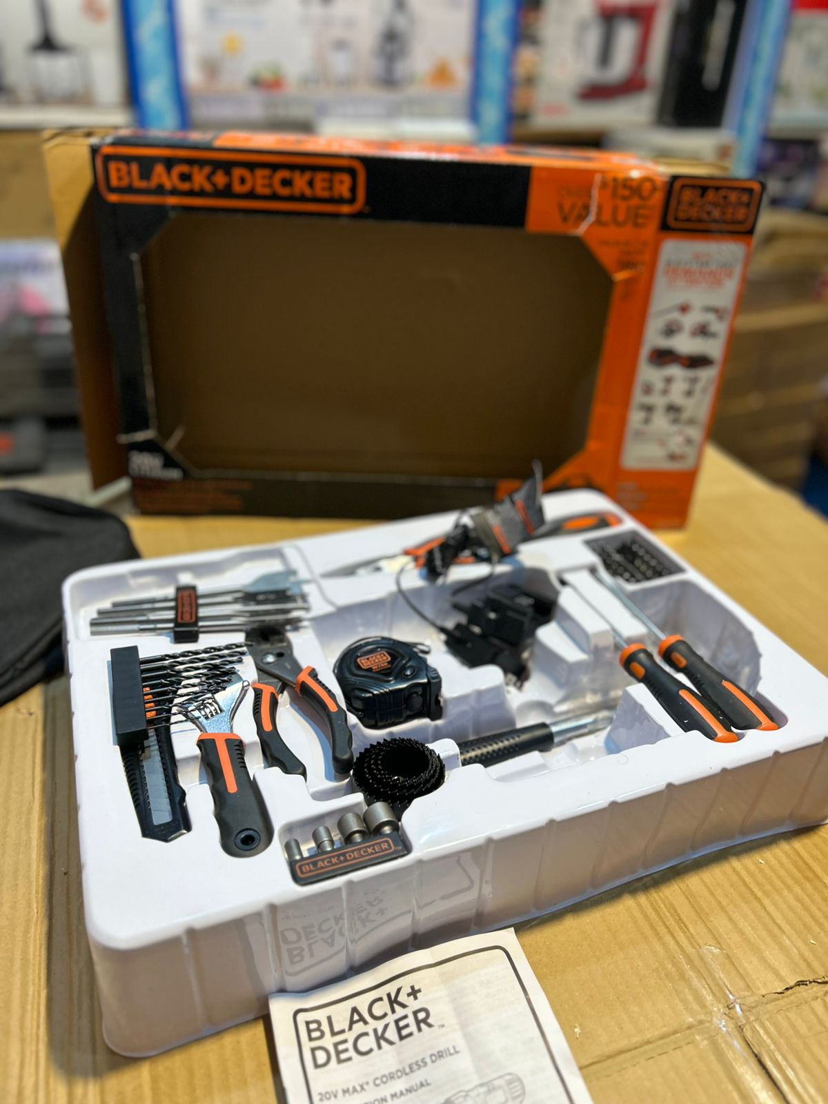 Drill set and toll box original Black and decker