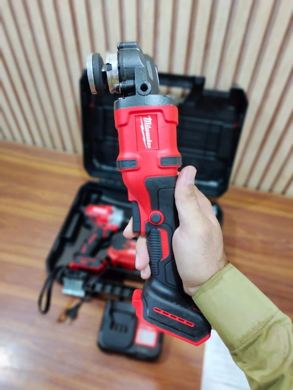 Milwaukee 3 in 1 drill machine set