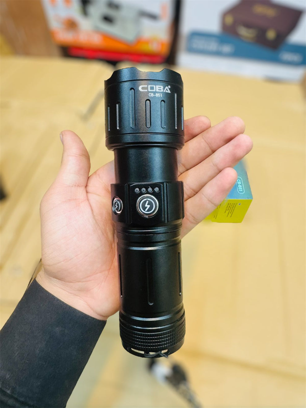 cuba B51 1000m range torch & flash light