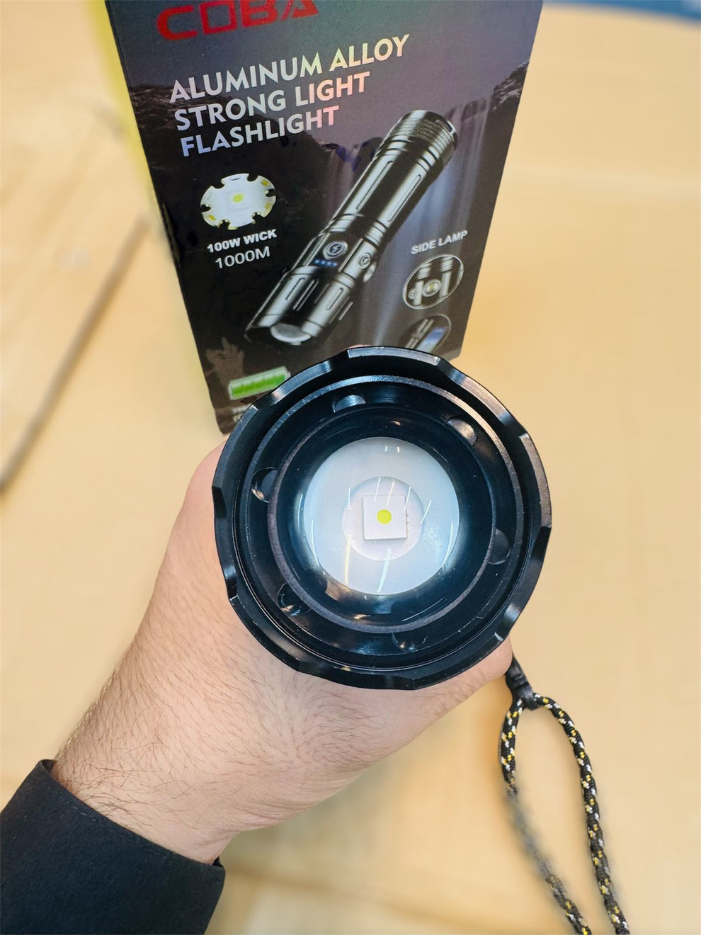 cuba B51 1000m range torch & flash light