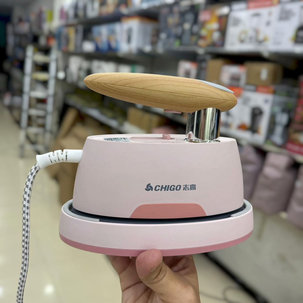CHIGO Adjustable Steam Iron