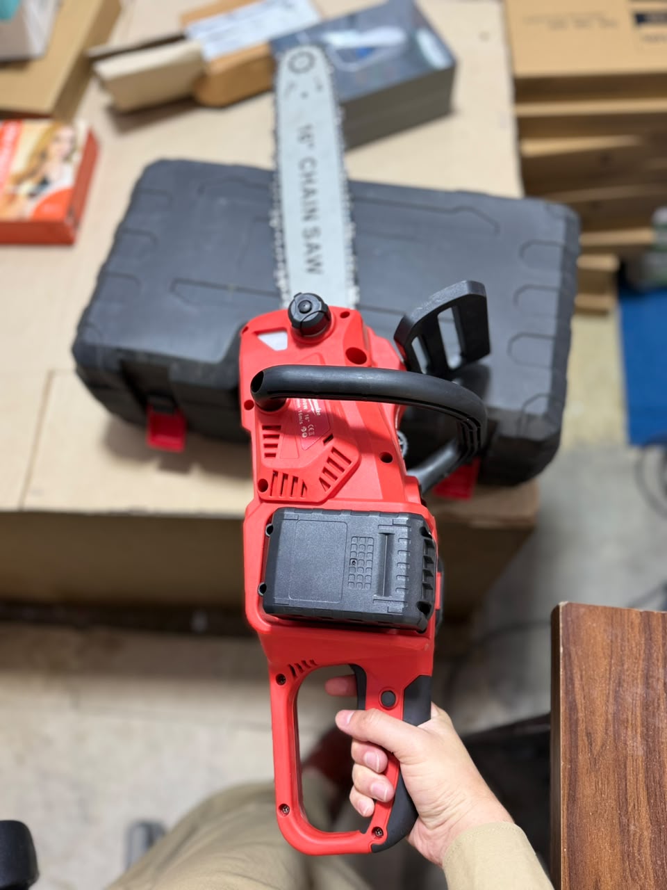 Cordless  Rechargeable with 2 Battery-Powered full  16-Chain Saw