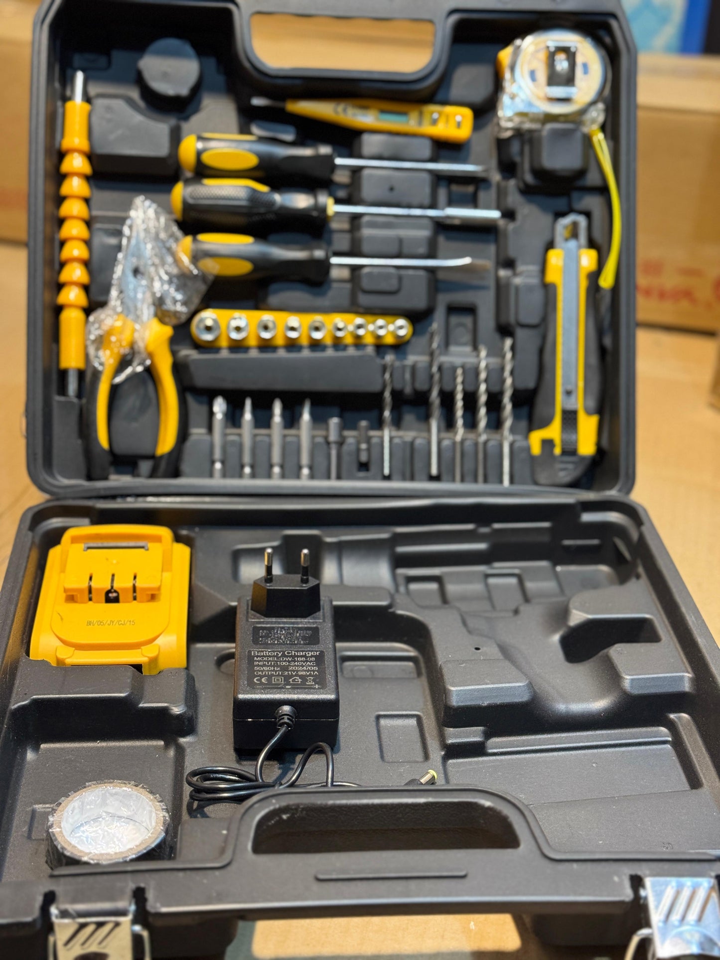 DeWALT 48v drill set