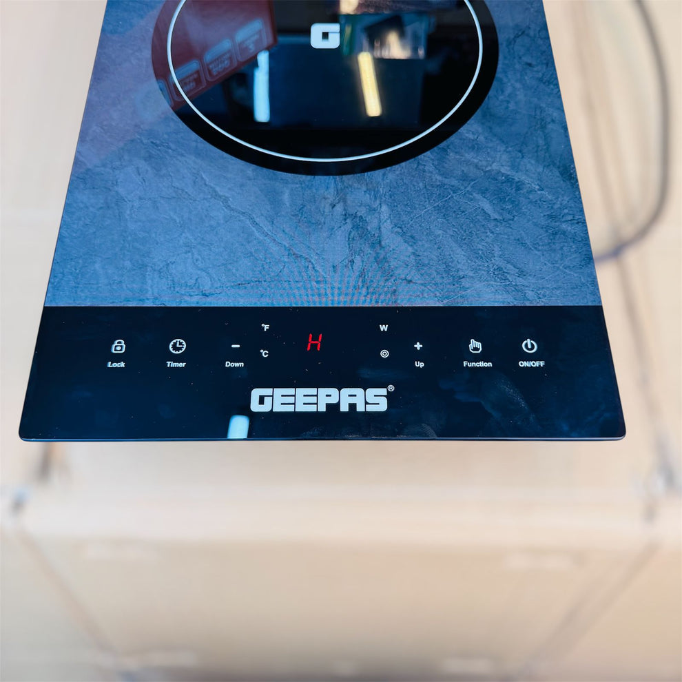 Geepas 2 in 1 infrared cooker gic6927P
