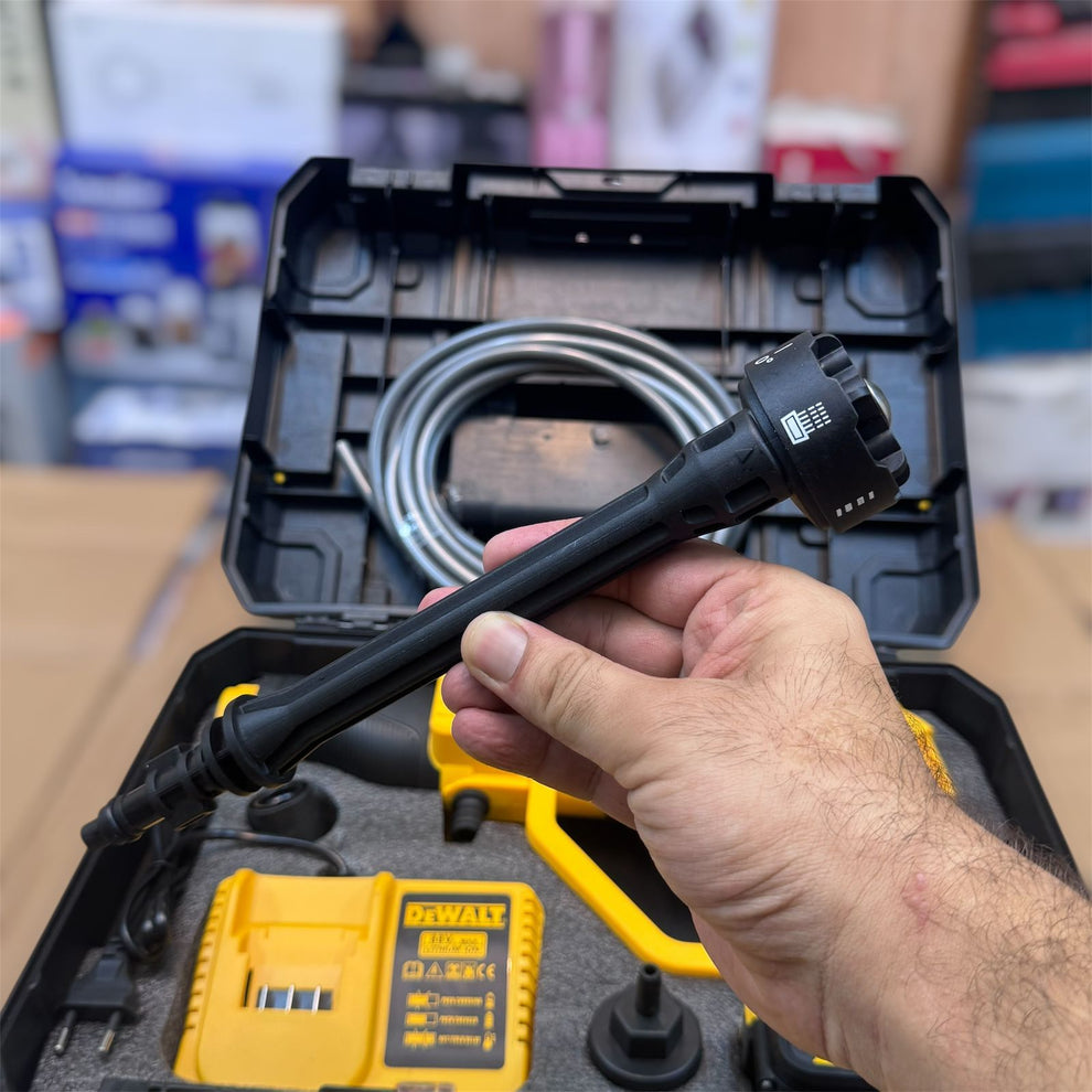DeWalt Rechargeable Car Pressure Washer