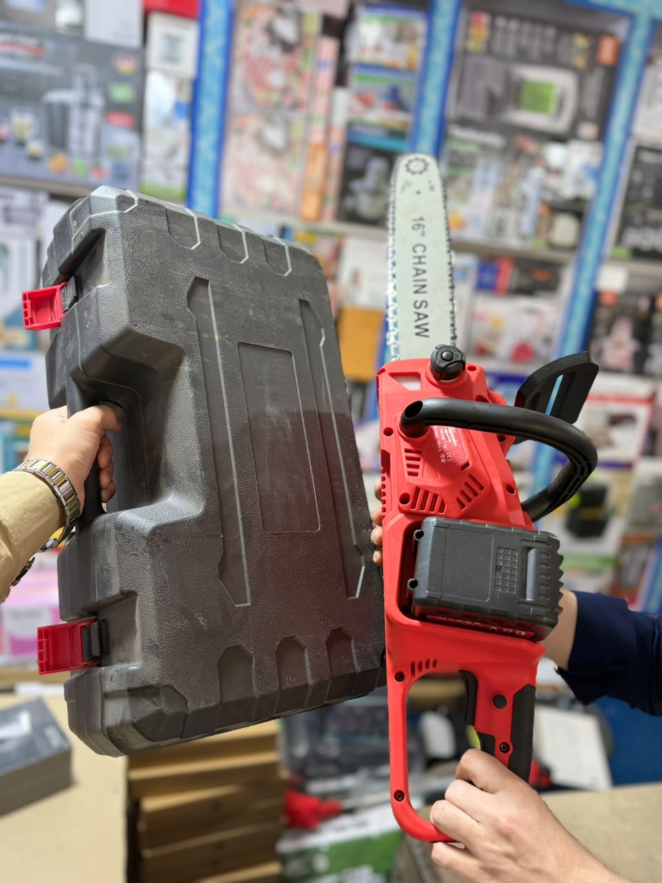 Cordless  Rechargeable with 2 Battery-Powered full  16-Chain Saw