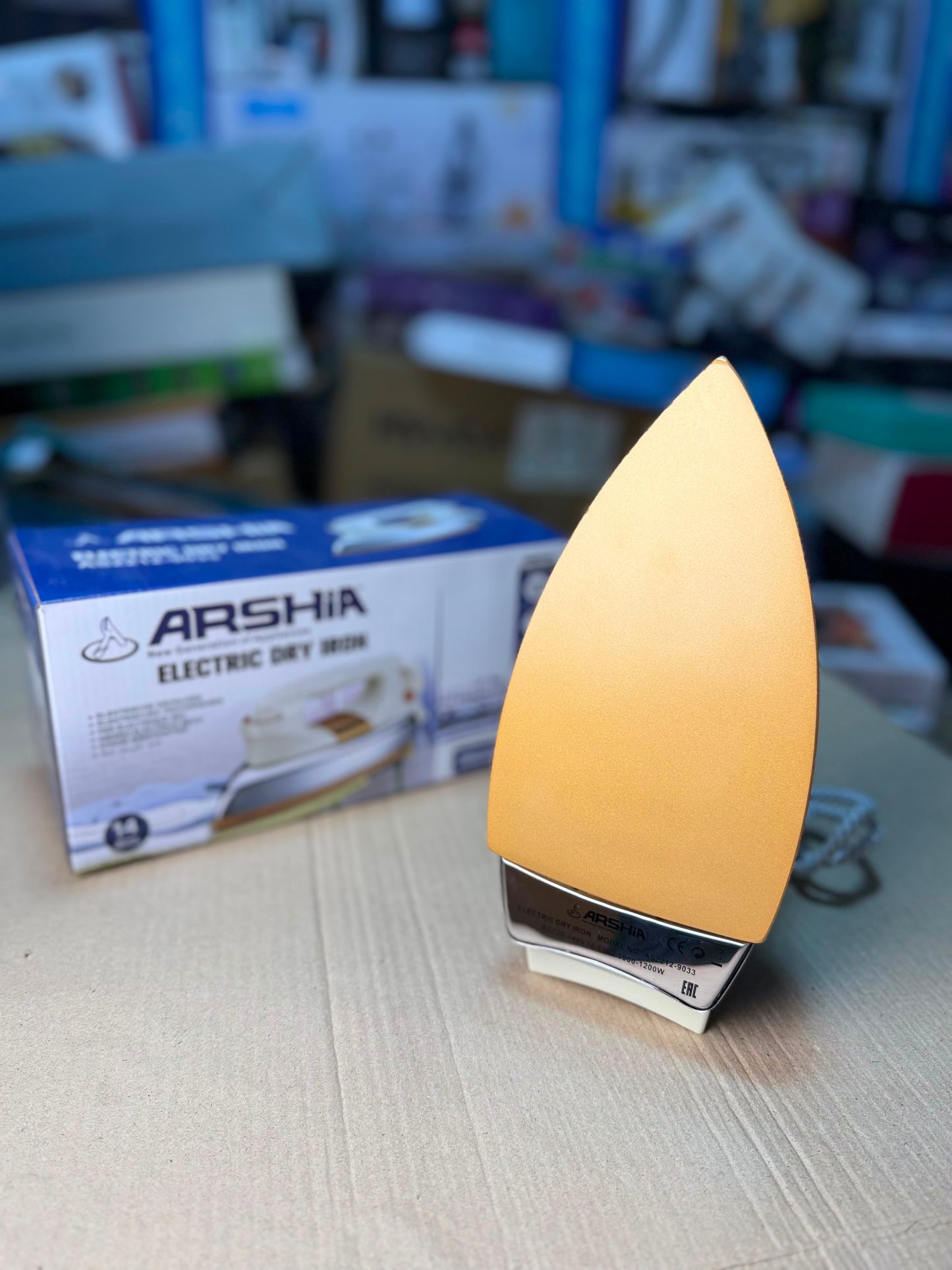 ARSHIA AS2212-9033 Electric Dry Iron – Ceramic Soleplate