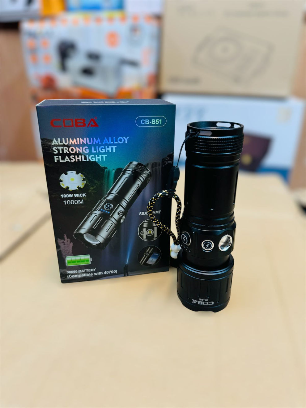cuba B51 1000m range torch & flash light