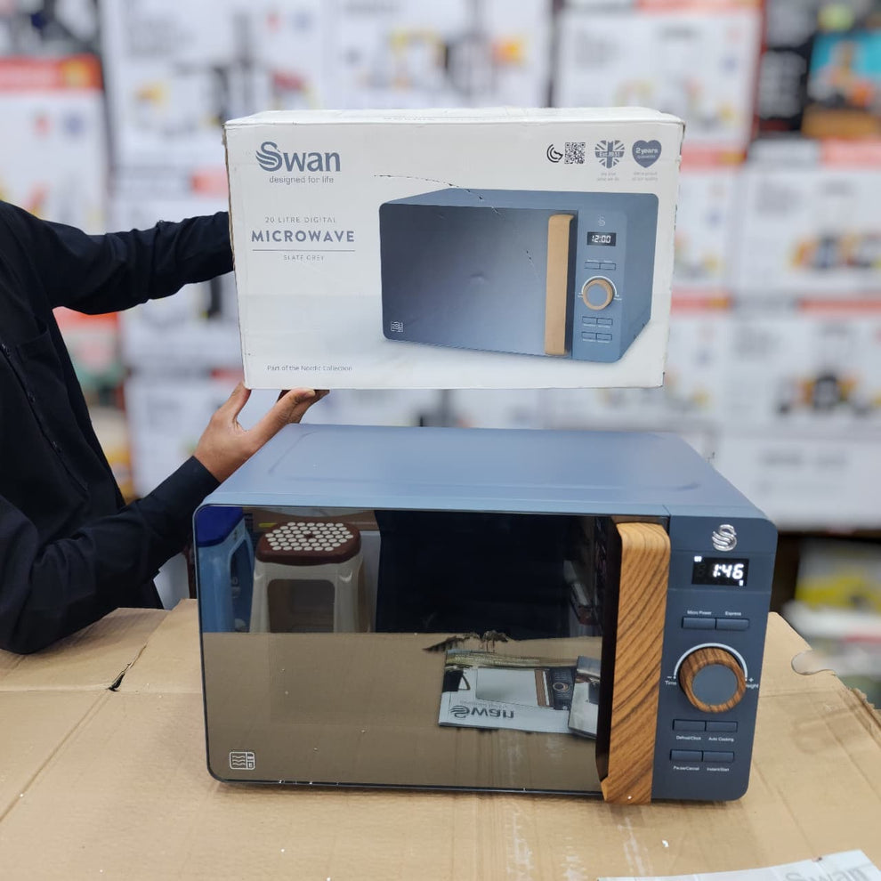 Swan UK 20 litter microwave